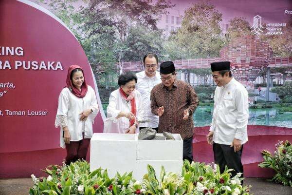 Gubernur Pramono Ajak Megawati Groundbreaking Integrasi 3 Taman di Kebayoran Baru Gubernur Pramono Ajak Megawati Groundbreaking Integrasi 3 Taman di Kebayoran Baru