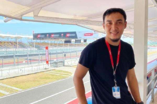 Hot Gossip: Gunawan Dwi Cahyo Menikah Lagi, Riders Dewa 19 Terungkap Hot Gossip: Gunawan Dwi Cahyo Menikah Lagi, Riders Dewa 19 Terungkap