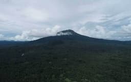 Gunung Ibu di Maluku Utara Erupsi, Terdengar Suara Dentuman dan Gemuruh
