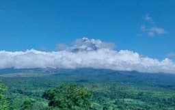  Gunung Semeru Terus Erupsi, Tercatat 179 Kali Sejak Awal Tahun 2024   