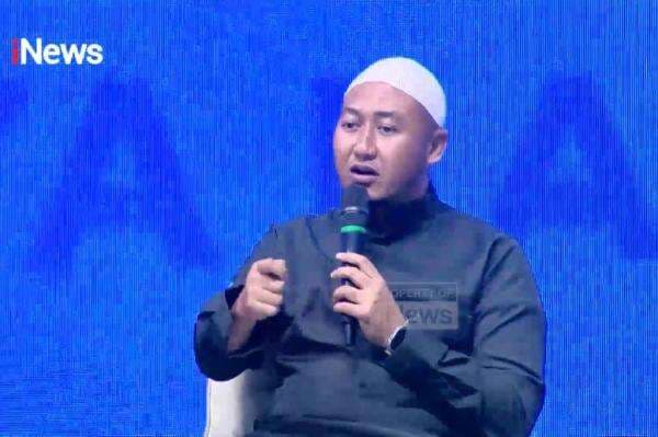Tabligh Akbar Nikmatnya Ramadan: Gus Hafidz Hakim Ingatkan Rezeki Tak Hanya tentang Uang Tabligh Akbar Nikmatnya Ramadan: Gus Hafidz Hakim Ingatkan Rezeki Tak Hanya tentang Uang