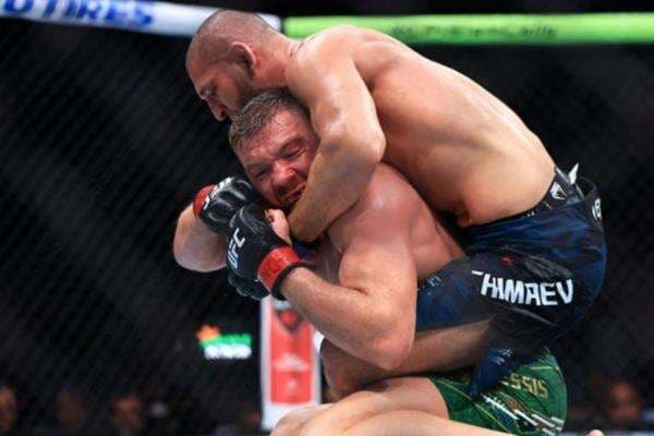 Habisi Du Plessis, Khamzat Chimaev Siapkan Pertarungan Berikutnya dalam 69 Hari Habisi Du Plessis, Khamzat Chimaev Siapkan Pertarungan Berikutnya dalam 69 Hari