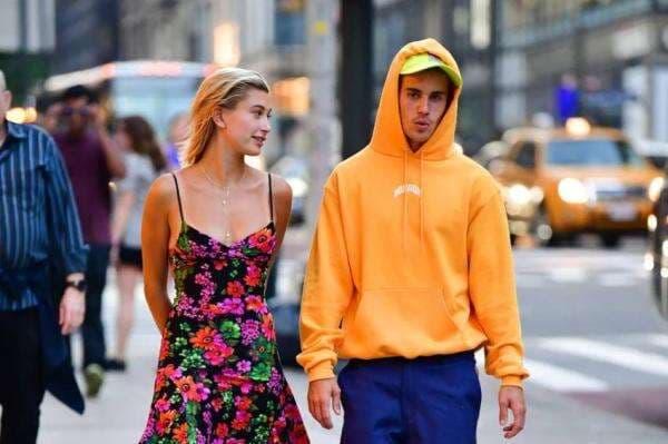 Hailey Baldwin Pertimbangkan Pisah dari Justin Bieber, Cerai? Hailey Baldwin Pertimbangkan Pisah dari Justin Bieber, Cerai?