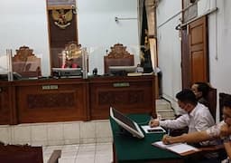 Hakim Tolak Praperadilan Karutan KPK Achmad Fauzi