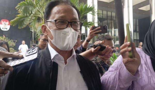 Hakim MK Ridwan Mansyur Tiba-tiba Muncul di KPK, Saksi Kasus Apa? Hakim MK Ridwan Mansyur Tiba-tiba Muncul di KPK, Saksi Kasus Apa?