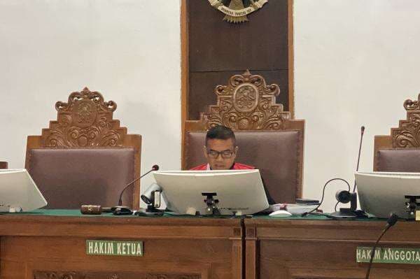 KPK Tak Hadir, Sidang Praperadilan Staf Hasto Ditunda KPK Tak Hadir, Sidang Praperadilan Staf Hasto Ditunda