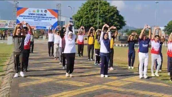 Hari Bhakti Adhyaksa, Kejari Banjarnegara Gelar Senam Bareng APH dan Pemda Hari Bhakti Adhyaksa, Kejari Banjarnegara Gelar Senam Bareng APH dan Pemda