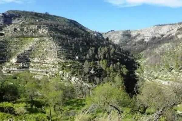 Harta Karun Air Purba Berusia 6 Juta Tahun Ditemukan di Bawah Pegunungan Sisilia Harta Karun Air Purba Berusia 6 Juta Tahun Ditemukan di Bawah Pegunungan Sisilia