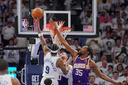 Hasil Playoff NBA 2023-2024 Hari Ini: Milwaukee Bucks dan Phoenix Suns Kompak Tumbang!