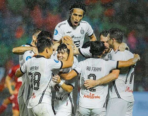 Hasil Semen Padang vs Persija Jakarta di Liga 1 2024-2025: Menang 1-0, Macan Kemayoran Melesat ke Posisi 2 Klasemen! Hasil Semen Padang vs Persija Jakarta di Liga 1 2024-2025: Menang 1-0, Macan Kemayoran Melesat ke Posisi 2 Klasemen!