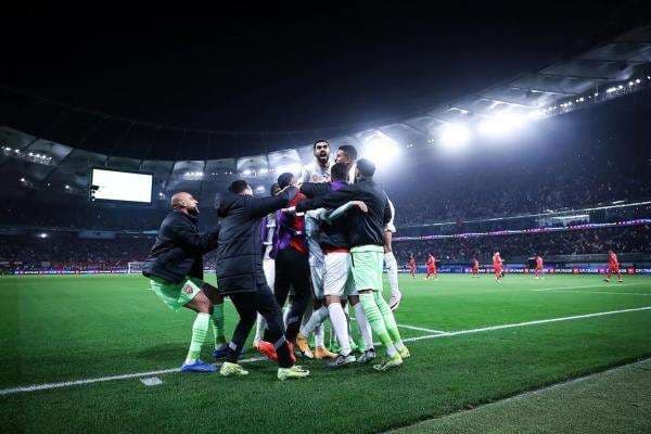 Hasil Timnas Bahrain vs Timnas Oman di Final Piala Teluk 2024: Menang 2-1, <i>Dilmun Warriors</i> Juara! Hasil Timnas Bahrain vs Timnas Oman di Final Piala Teluk 2024: Menang 2-1, <i>Dilmun Warriors</i> Juara!