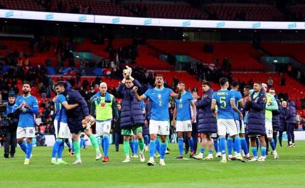 Hasil Timnas Inggris vs Timnas Brasil di Laga Persahabatan: Tim Samba Menang Tipis 1-0 Hasil Timnas Inggris vs Timnas Brasil di Laga Persahabatan: Tim Samba Menang Tipis 1-0