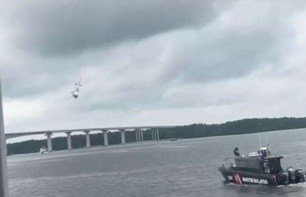 Helikopter Kepolisian Malaysia Jatuh saat Latihan Gabungan Diikuti Polisi Indonesia Helikopter Kepolisian Malaysia Jatuh saat Latihan Gabungan Diikuti Polisi Indonesia