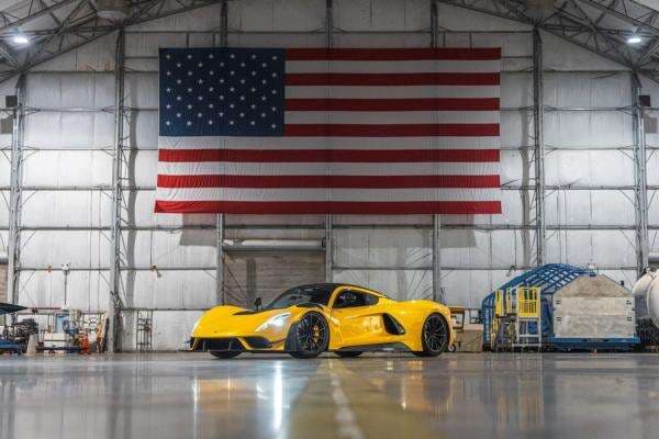 Hennessey Kenalkan Venom F5 Evolution Bisa Melesat 0-322 Km dalam 10,3 Detik! Hennessey Kenalkan Venom F5 Evolution Bisa Melesat 0-322 Km dalam 10,3 Detik!
