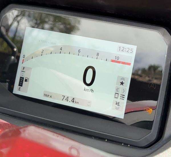 Begini Cara Hubungkan Fitur RoadSync di PCX 160 Begini Cara Hubungkan Fitur RoadSync di PCX 160