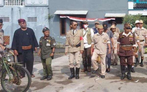 Ide Kostum Hari Pahlawan 10 November 2024: Inspirasi Busana Tradisional dan Modern Ide Kostum Hari Pahlawan 10 November 2024: Inspirasi Busana Tradisional dan Modern