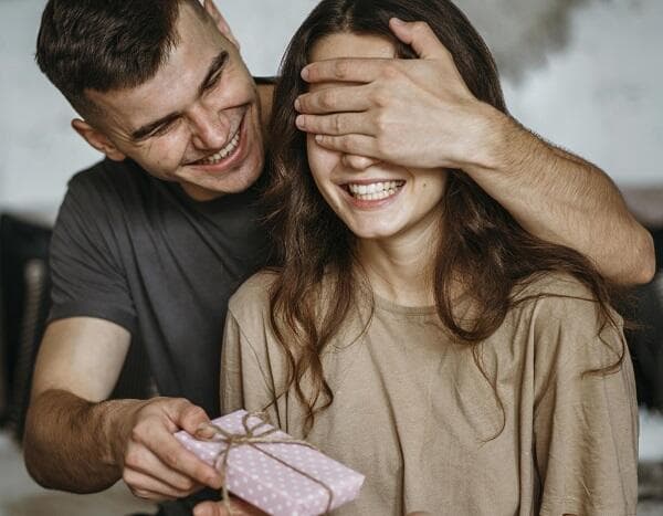 40 Ucapan Anniversary Buat Pacar, Pesan Romantis untuk Merayakan Kebersamaan 40 Ucapan Anniversary Buat Pacar, Pesan Romantis untuk Merayakan Kebersamaan