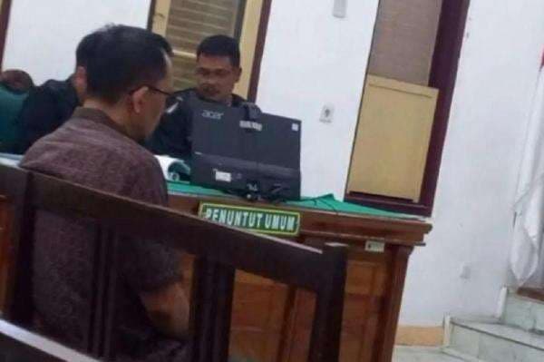Ilyas Sitorus Mantan Anak Buah Bobby Nasution Dituntut 2 Tahun Penjara, Korupsi Rp1,8 M! Ilyas Sitorus Mantan Anak Buah Bobby Nasution Dituntut 2 Tahun Penjara, Korupsi Rp1,8 M!