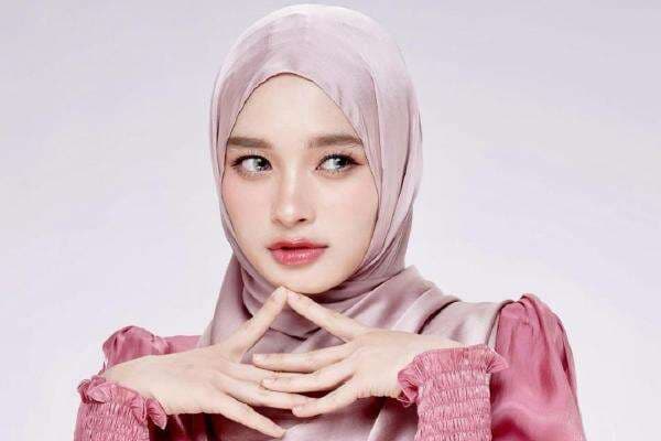 Inara Rusli Bongkar Kesepakatan dengan Virgoun soal Pacar Baru Inara Rusli Bongkar Kesepakatan dengan Virgoun soal Pacar Baru