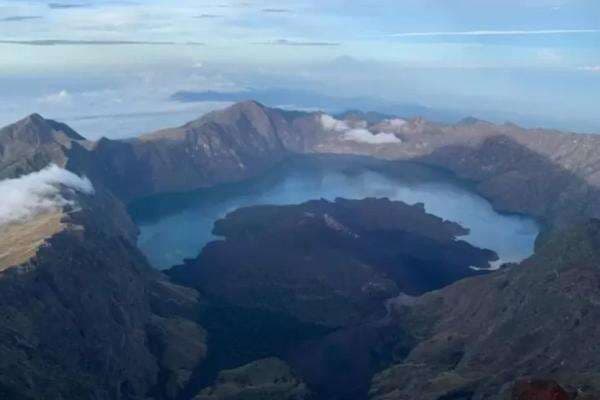 Indonesia Disorot Gegara Turis Brazil Jatuh di Rinjani, Kemenparekraf Ungkap Kronologisnya Indonesia Disorot Gegara Turis Brazil Jatuh di Rinjani, Kemenparekraf Ungkap Kronologisnya
