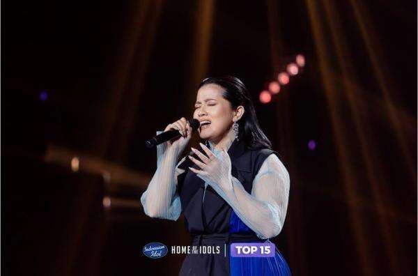 Shabrina Leanor Bikin BCL Banjir Air Mata di Top 15 Indonesian Idol Season XIII Shabrina Leanor Bikin BCL Banjir Air Mata di Top 15 Indonesian Idol Season XIII