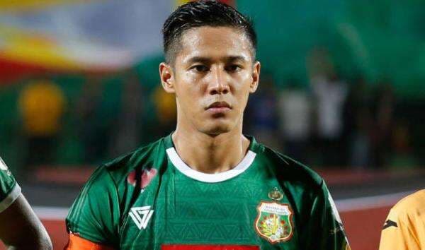 Profil dan Biodata Indra Kahfi, Bek Tangguh yang juga Anggota Polri Profil dan Biodata Indra Kahfi, Bek Tangguh yang juga Anggota Polri