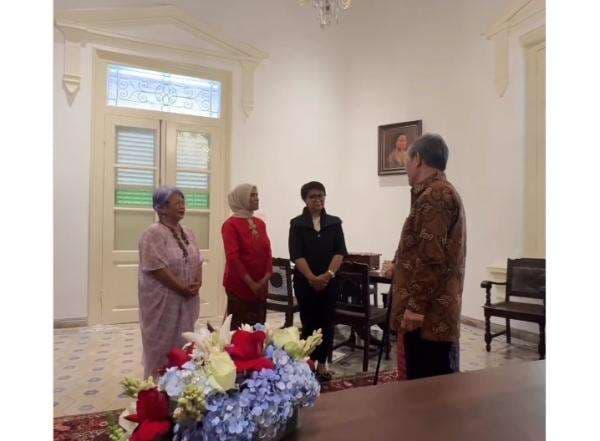 Ini Penampakan Rumah Menlu Pertama RI di Cikini yang Sudah Dipugar, Sempat Dijual Rp200 Miliar Ini Penampakan Rumah Menlu Pertama RI di Cikini yang Sudah Dipugar, Sempat Dijual Rp200 Miliar