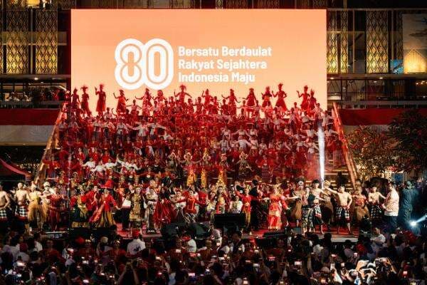 InJourney Pesta Rakyat Hadirkan Budaya, Kuliner, dan Hiburan di Sarinah Thamrin InJourney Pesta Rakyat Hadirkan Budaya, Kuliner, dan Hiburan di Sarinah Thamrin