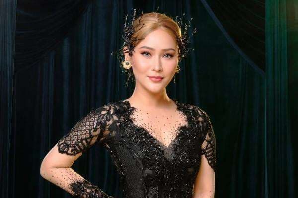 5 Sumber Kekayaan Inul Daratista si Pedangdut Termahal Indonesia 5 Sumber Kekayaan Inul Daratista si Pedangdut Termahal Indonesia