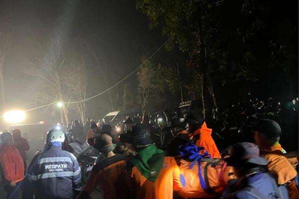 Identitas Pendaki Tewas saat Rayakan HUT RI di Gunung Bawakaraeng, Irfan asal Bone Identitas Pendaki Tewas saat Rayakan HUT RI di Gunung Bawakaraeng, Irfan asal Bone