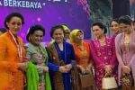 Iriana Jokowi Dianugerahi Ibu Bangsa di Hari Kebaya Nasional Iriana Jokowi Dianugerahi Ibu Bangsa di Hari Kebaya Nasional