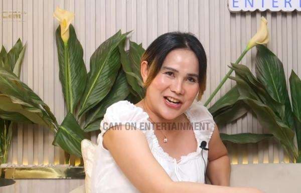 Selebgram Transgender Isa Zega Umrah Pakai Baju Syari, Netizen Murka: Usut Travel Umrahnya Selebgram Transgender Isa Zega Umrah Pakai Baju Syari, Netizen Murka: Usut Travel Umrahnya