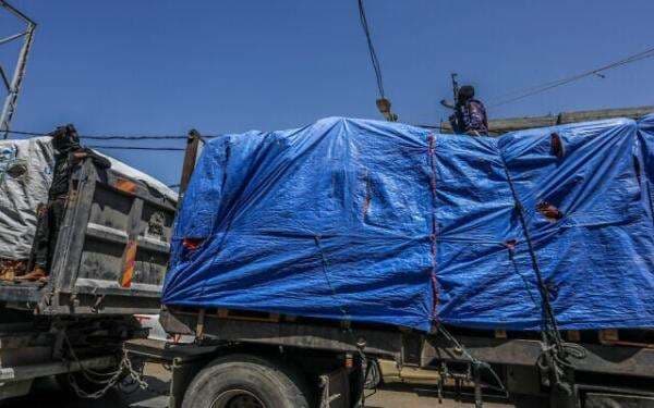 Israel Mengebom Para Penjaga Bantuan Gaza saat Diserang Penjarah Antek Zionis Israel Mengebom Para Penjaga Bantuan Gaza saat Diserang Penjarah Antek Zionis