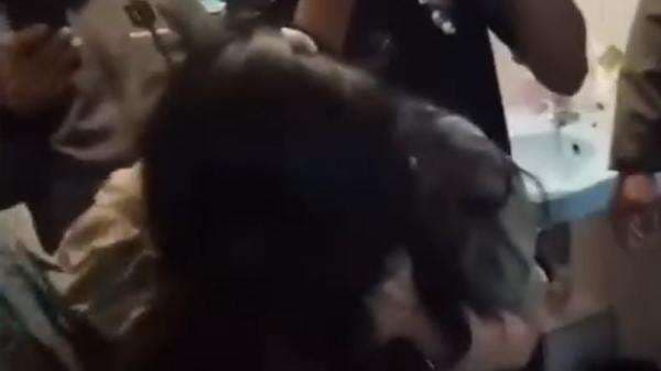 Viral! Anggota TNI Gerebek Istri sedang Bersama Oknum Polisi di Penginapan Bengkulu Viral! Anggota TNI Gerebek Istri sedang Bersama Oknum Polisi di Penginapan Bengkulu