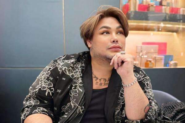 Ivan Gunawan Berangkat Haji Tahun Ini, Ungkap Rasa Syukur Ivan Gunawan Berangkat Haji Tahun Ini, Ungkap Rasa Syukur