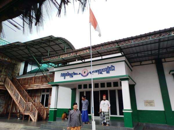 Jadi Lokasi Ceramah Viral Abuya Mama Ghufron, Ponpes di Malang Tegaskan Sesuai Ajaran Islam dan Pancasila Jadi Lokasi Ceramah Viral Abuya Mama Ghufron, Ponpes di Malang Tegaskan Sesuai Ajaran Islam dan Pancasila