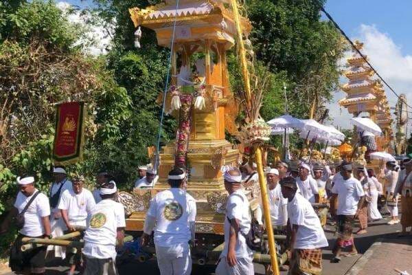 Jaga Tradisi Bali, Partai Perindo Sukseskan Upacara Ngayut Karangasem Jaga Tradisi Bali, Partai Perindo Sukseskan Upacara Ngayut Karangasem
