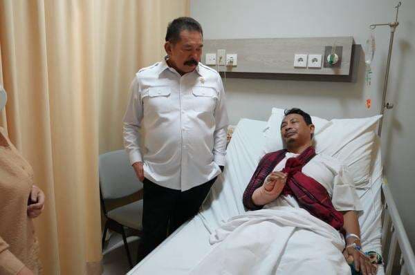 Kondisi Terkini Pegawai Kejagung Dibacok OTK di Depok Kondisi Terkini Pegawai Kejagung Dibacok OTK di Depok