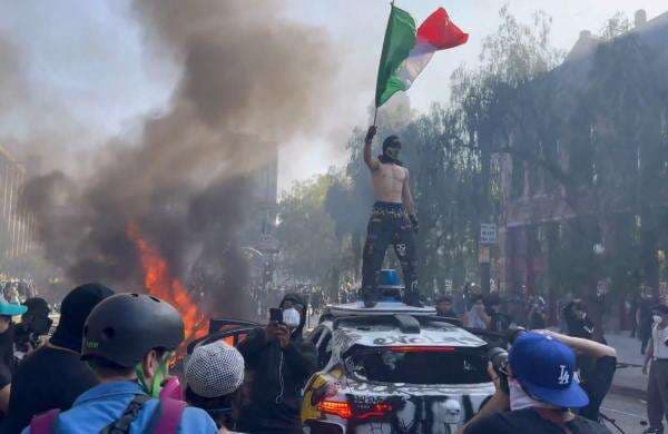 Jam Malam Diberlakukan di Los Angeles, Penangkapan Demonstran Makin Masif Jam Malam Diberlakukan di Los Angeles, Penangkapan Demonstran Makin Masif