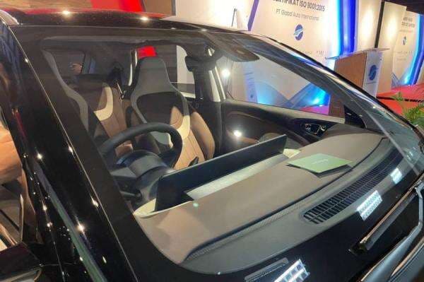 Jangan Asal Pasang Kaca Film di Mobil Listrik, Dampaknya Fatal Jangan Asal Pasang Kaca Film di Mobil Listrik, Dampaknya Fatal