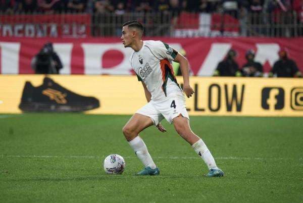 Adu Gaji Jay Idzes di Klub Venezia dengan Go Ahead Eagles, bak Bumi dan Langit! Adu Gaji Jay Idzes di Klub Venezia dengan Go Ahead Eagles, bak Bumi dan Langit!