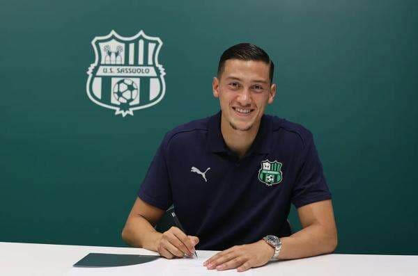 Breaking News: Jay Idzes Resmi Gabung Sassuolo! Breaking News: Jay Idzes Resmi Gabung Sassuolo!
