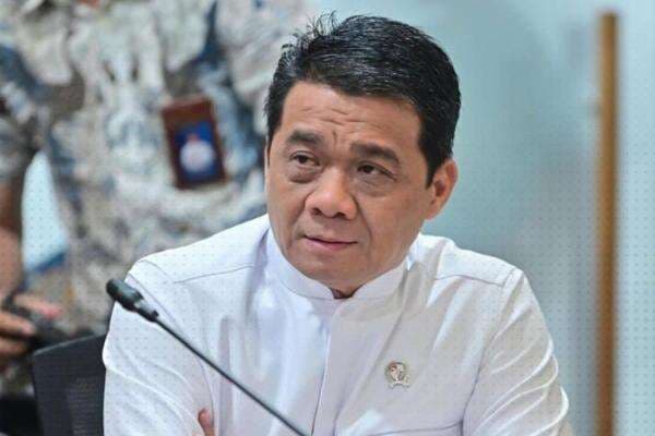 Jejak Pendidikan Wamendes Ariza Patria yang Rangkap Jabatan sebagai Komisaris Telkomsel Jejak Pendidikan Wamendes Ariza Patria yang Rangkap Jabatan sebagai Komisaris Telkomsel