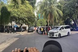 Jelang Ditetapkan Jadi Presiden dan Wapres Terpilih, Prabowo-Gibran Tiba di Kertanegara