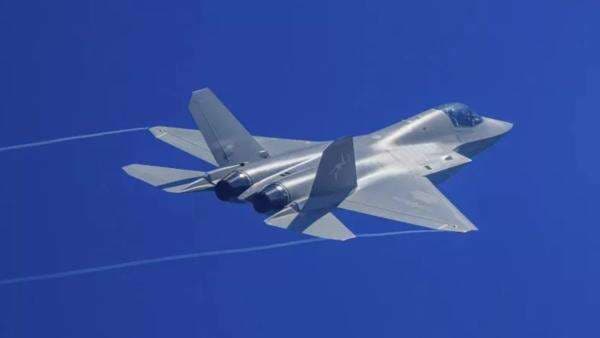 China Beberkan Kemampuan Jet Tempur Siluman Baru J-35A China Beberkan Kemampuan Jet Tempur Siluman Baru J-35A
