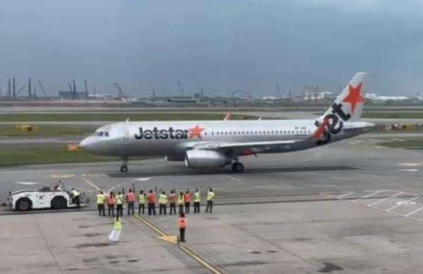 Jetstar Tutup Operasi di Indonesia, PHK 500 Karyawan di Asia Jetstar Tutup Operasi di Indonesia, PHK 500 Karyawan di Asia