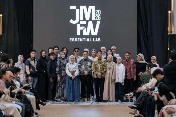 JMFW 2026 Jadi Kiblat Modest Fashion Dunia, Libatkan 100 Desainer dan Targetkan Transaksi USD10 Juta JMFW 2026 Jadi Kiblat Modest Fashion Dunia, Libatkan 100 Desainer dan Targetkan Transaksi USD10 Juta