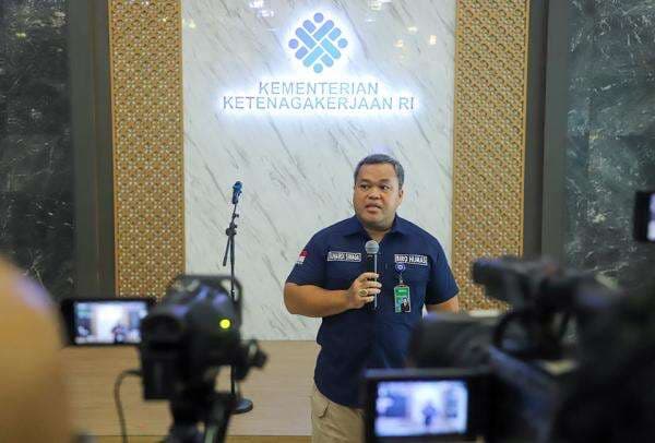 Job Fair di Bekasi Ricuh, Kemnaker: Kami Memahami Tingginya Antusiasme Mencari Kerja Job Fair di Bekasi Ricuh, Kemnaker: Kami Memahami Tingginya Antusiasme Mencari Kerja