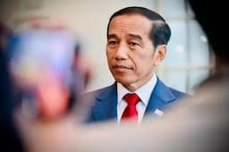Jokowi Dikabarkan Akan Anugerahkan Satyalancana ke Gibran dan Bobby, Istana Bilang Begini