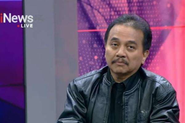 Jokowi Disebut Telah Serahkan Ijazah Asli ke Penyidik, Ini Respons Roy Suryo Jokowi Disebut Telah Serahkan Ijazah Asli ke Penyidik, Ini Respons Roy Suryo